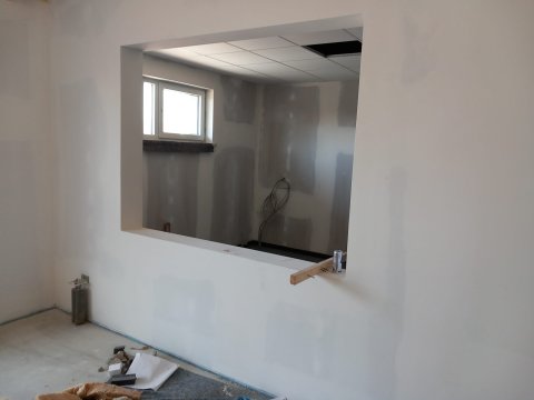 Durchreiche zur Küche